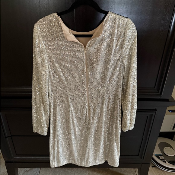 Eliza J Silver Long Sleeve Sequin Dress - Picture 2 of 3